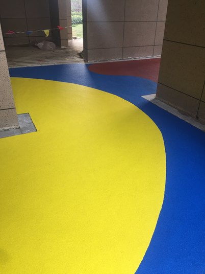 快報濱江幼兒園塑膠地板體育 報價現貨批發